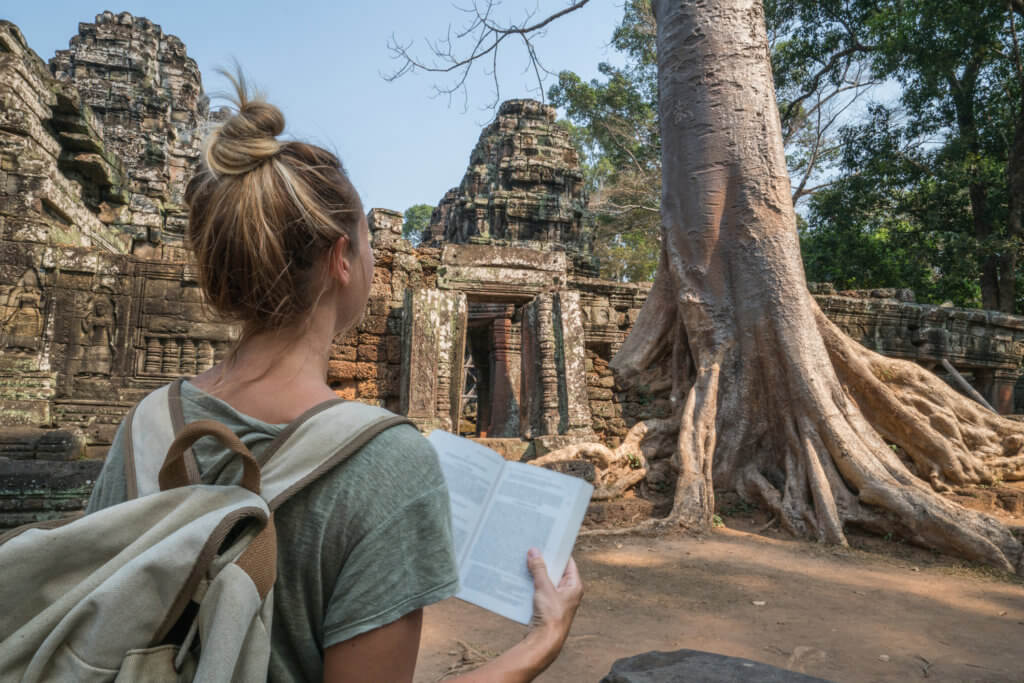 Hindu dharma, A student reading textbook outside the temple